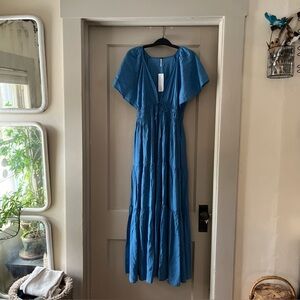 Elegant Blue Maxi Dress